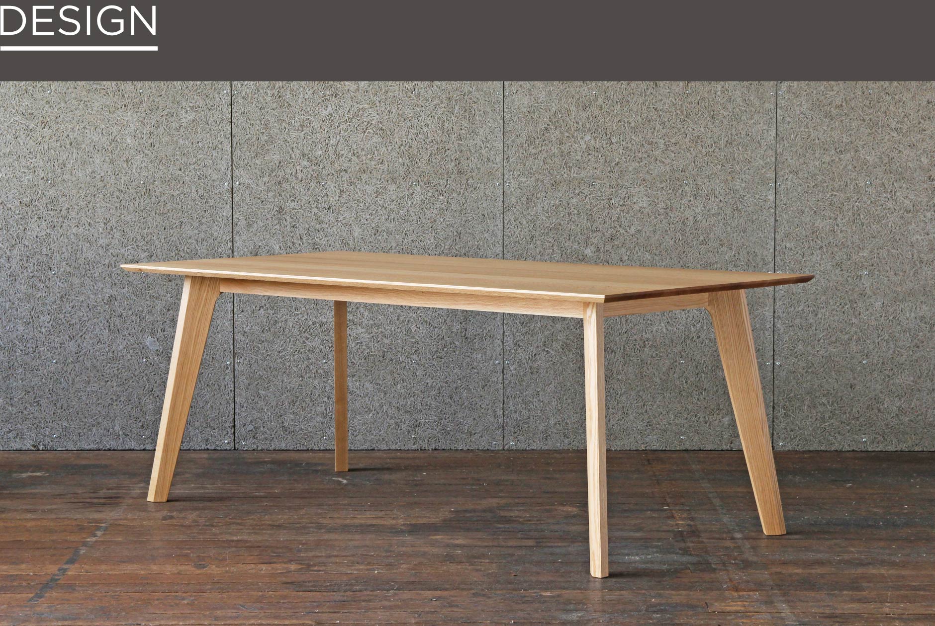 福岡で製作された国産のダイニングテーブル。上質な天然木を使用しているので高級感があります。天板は20mmと薄いのでスッキリです。