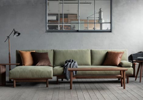 SOLID福岡では多数、家具を取り扱っていますが、その中でも特に人気のソファを厳選してご紹介致します。